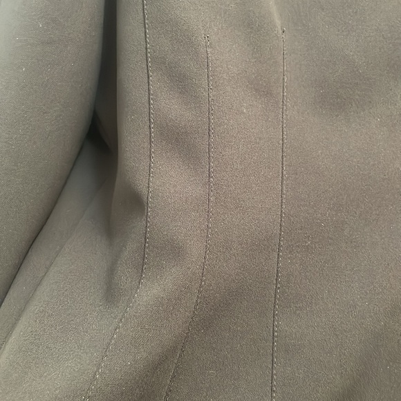 Size 10 black blazer with shoulder pads women’s. Preowned GUC - Picture 7 of 12